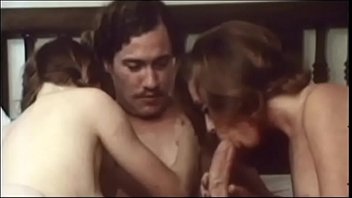 Cele mai vechi film porno din ani 1970 cum face sexau