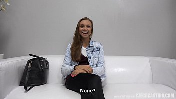 Escorte de lux se fut la domiciliu pe banii multi