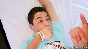 Porno profesoare bune de pula face xxx cu un elev virgin