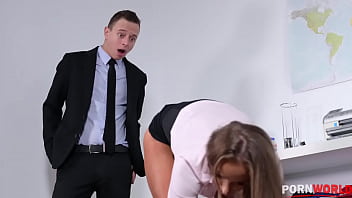 Cel mai excitant film porno cu xxx la hotel